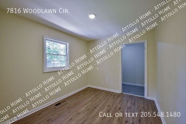 Building Photo - 7816 Woodlawn Cir