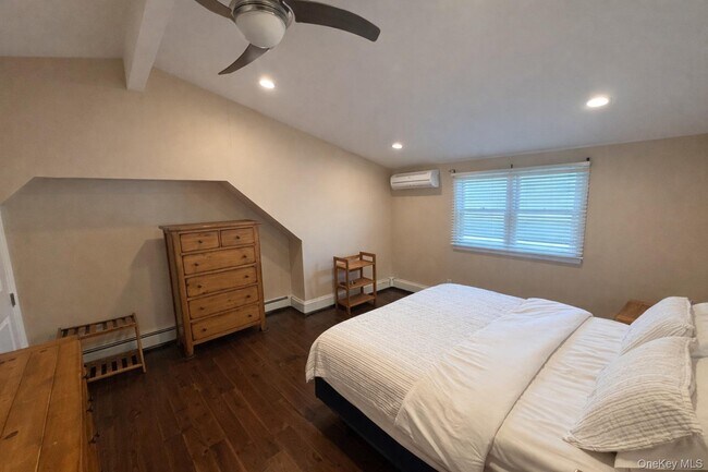 Building Photo - 65 New Hampshire St