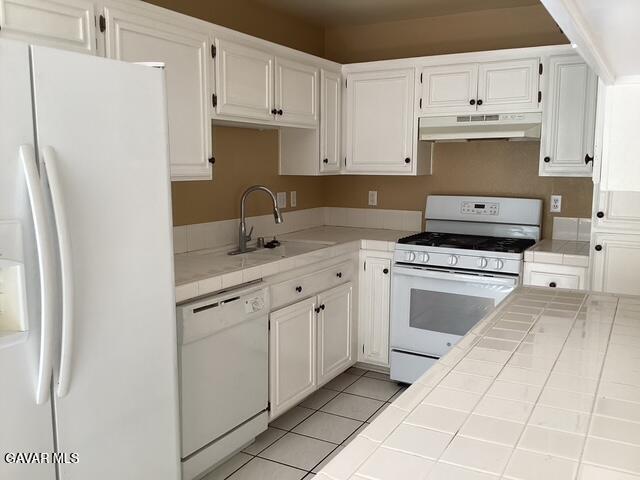 Building Photo - 39225 10th St W