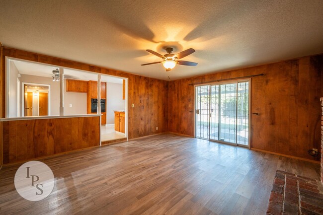 Building Photo - Beautifully Maintained Fresno Home, Near F...