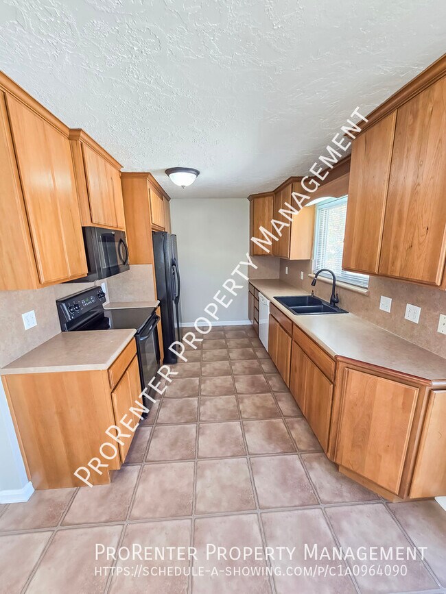 Building Photo - 929 Wasatch Dr