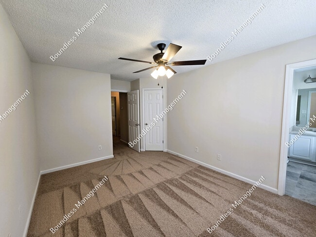 Building Photo - 6105 Capitol Knoll