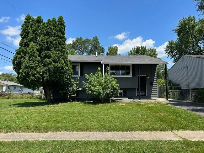 Building Photo - 1510 Omar Dr