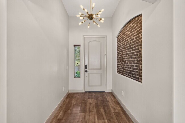 Building Photo - 2665 E 3630 S