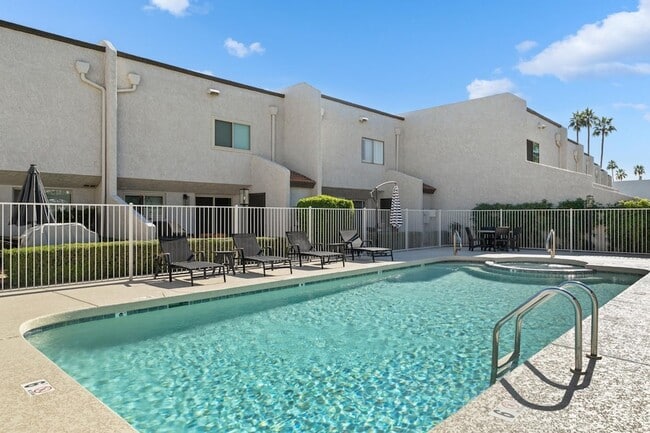 Building Photo - 7339 E Northland Dr