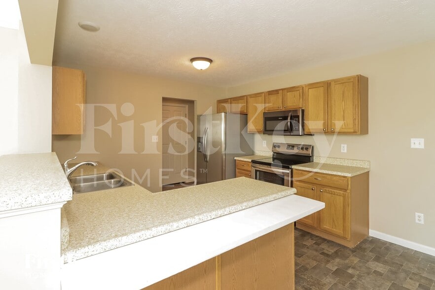 Building Photo - 5575 Appaloosa Cir