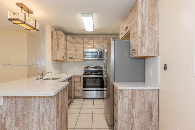 Building Photo - 1010 N 69th Way