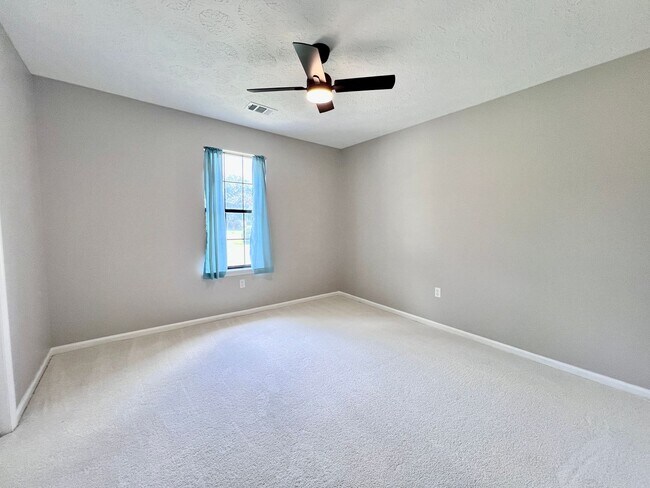 Building Photo - Beautiful 3 bedroom home in Bloomingdale minutes from Pooler