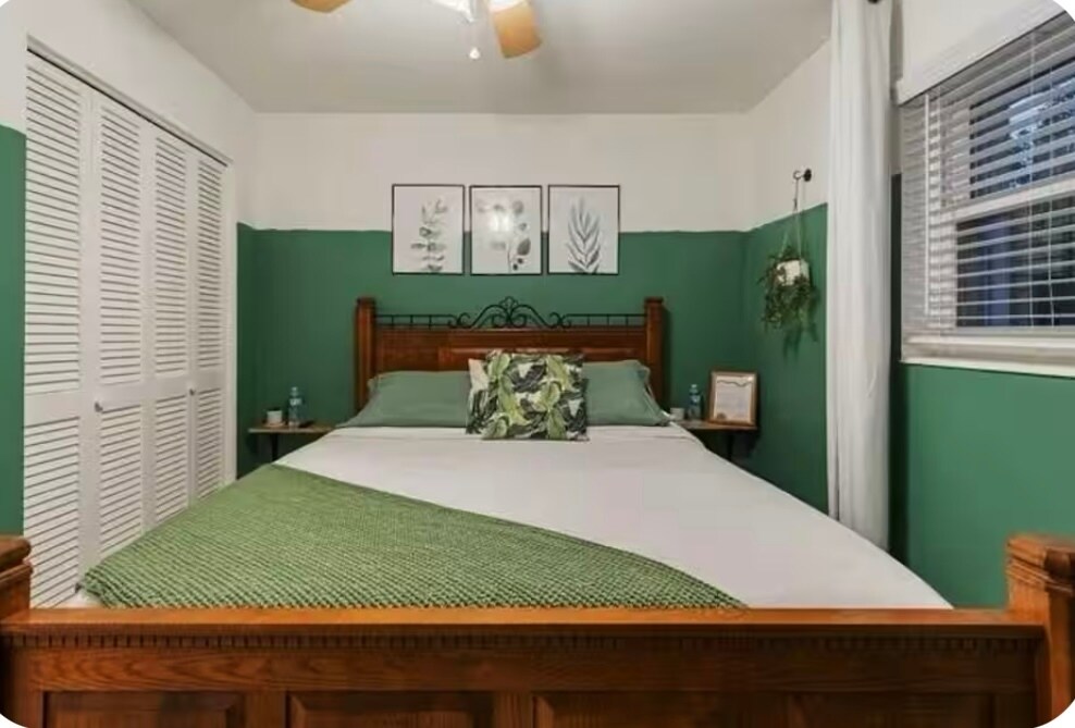 Building Photo - 1447 Caribbean Dr