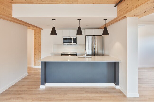 Building Photo - 29 Lenox St