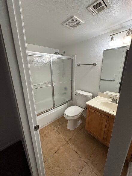 Building Photo - 874 Mesquite Springs Dr