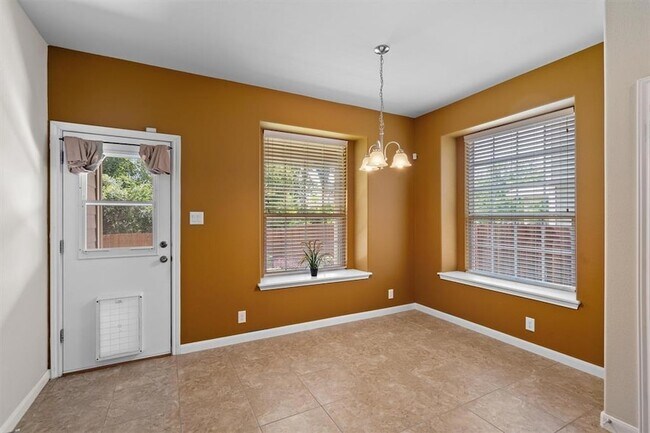 Building Photo - 8540 White Ibis Dr