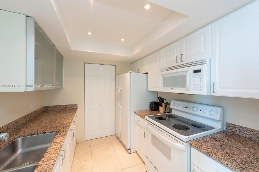 Building Photo - 90 Alton Rd