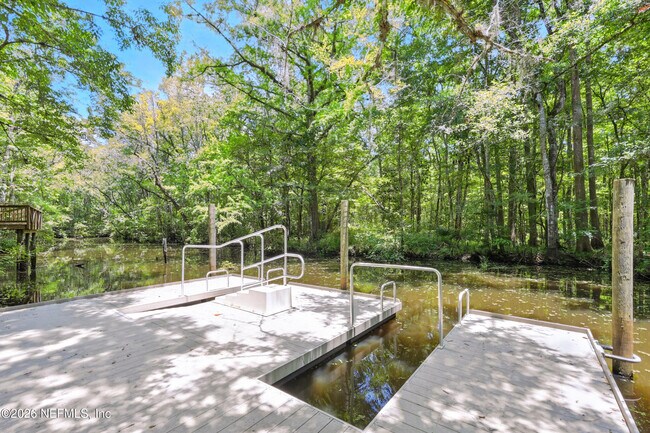 Building Photo - 321 Beale Ave