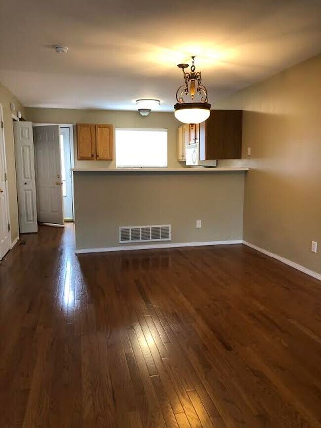 Building Photo - 2662 Bannister Ct