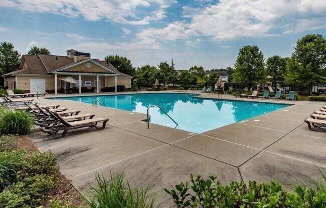 Building Photo - 2111 Manchester Ct