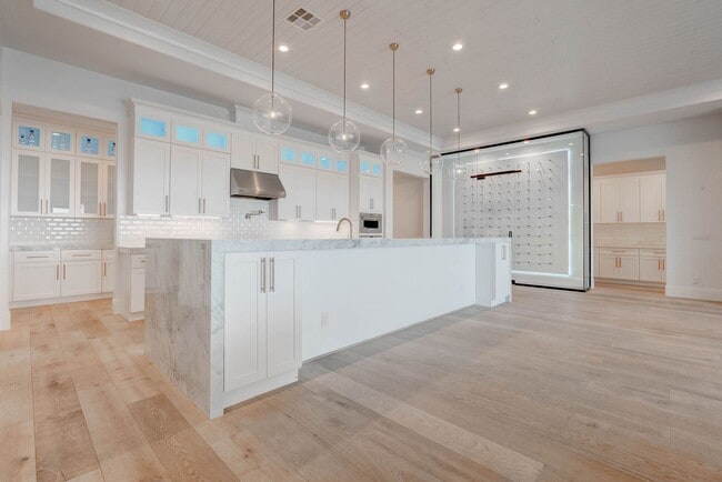 Building Photo - 756 Bruce Moorland St