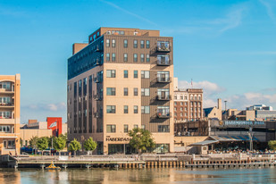 Exterior - Flats On The Fox Apartments