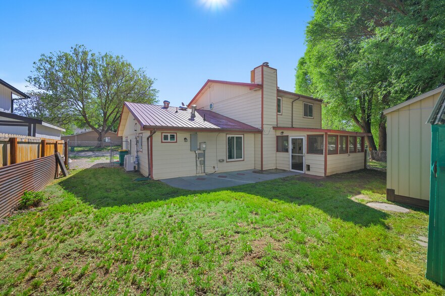 Building Photo - 122 Davis Cir