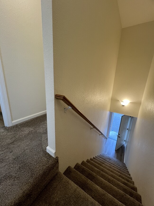 Building Photo - 1598 Railroad Dr