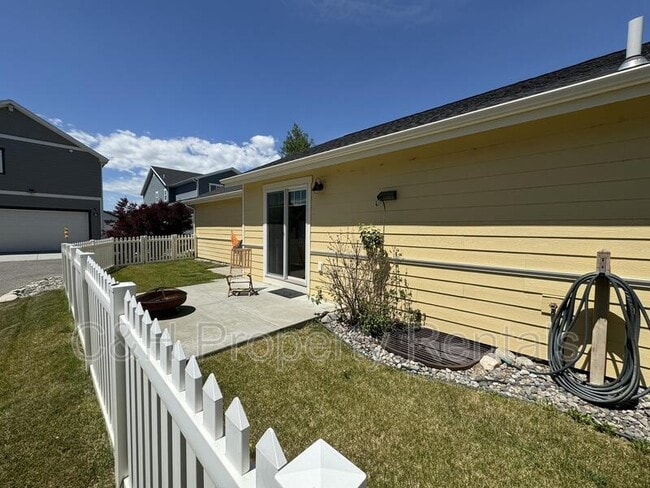 Building Photo - 1842 Stony Meadow Ln