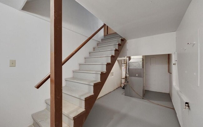 Building Photo - 6304 S Grand Blvd