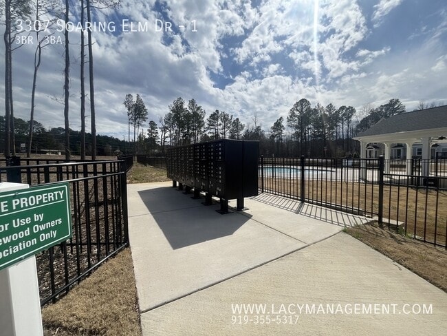 Building Photo - 3307 Soaring Elm Dr