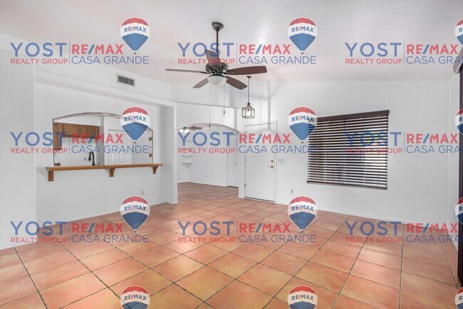 Building Photo - Your Private Oasis with No HOA Hassles!
