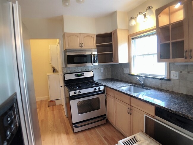 Building Photo - 31 Gilbert Rd