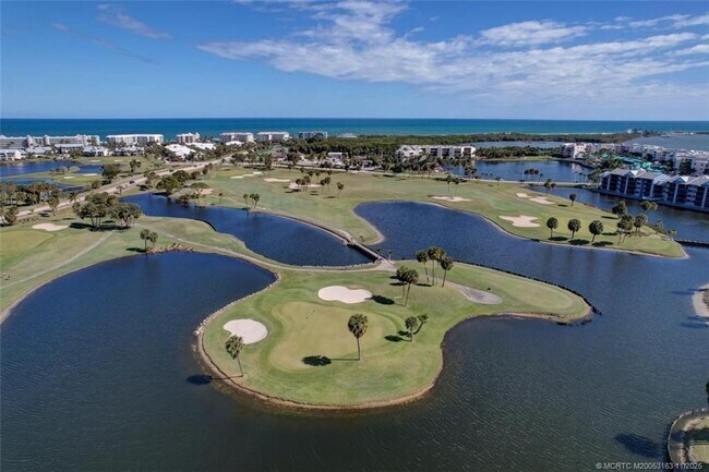 Building Photo - 5564 NE Gulfstream Way