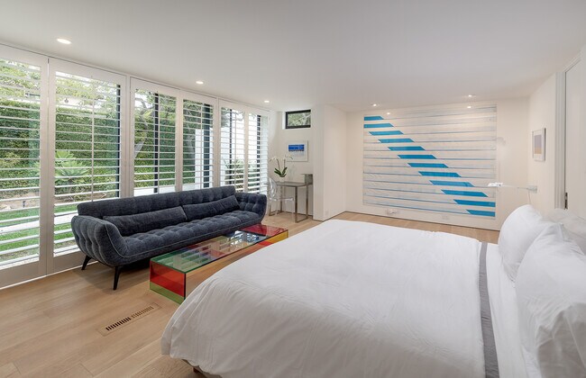 Building Photo - 1988 Inverness Ln