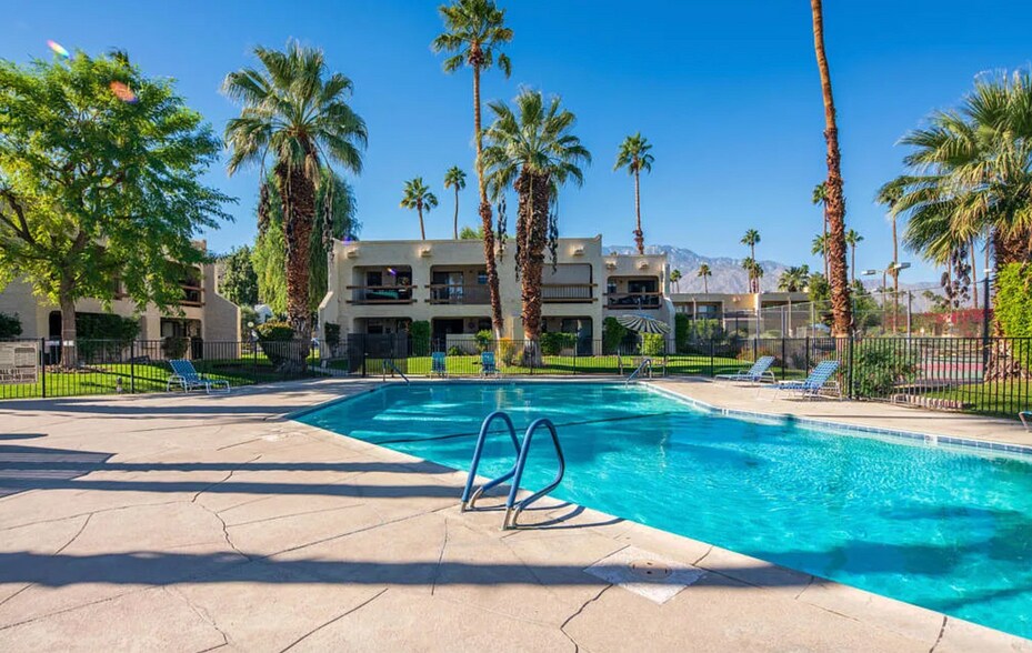 View - 5300 E Waverly Dr