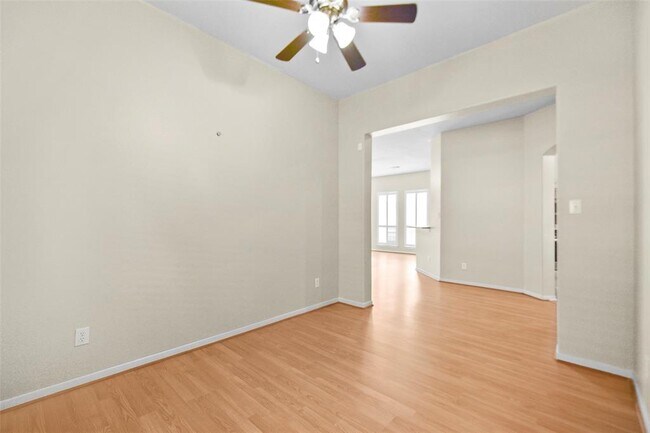 Building Photo - 3642 Slocom Dr