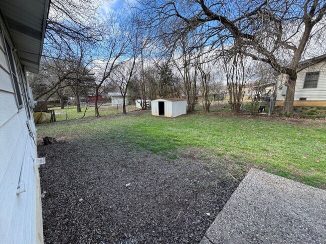 Building Photo - 4-Bedroom Home for Rent in Copperas Cove