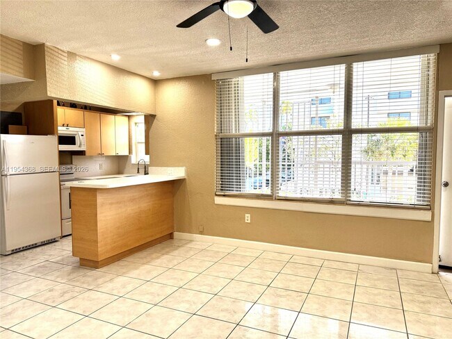 Building Photo - 1837 NW 17th Ave