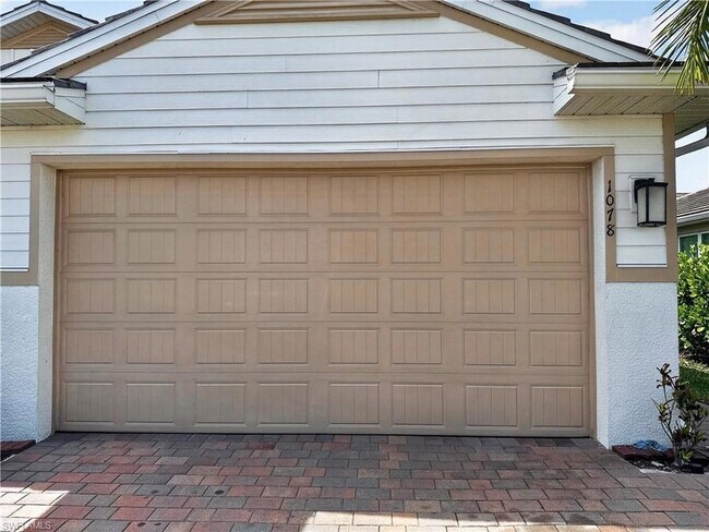 Building Photo - 1078 Rolling Brk Ln