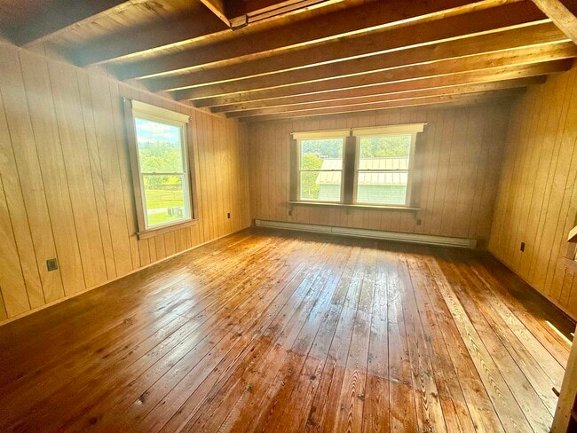 Building Photo - 282 Highland Ave