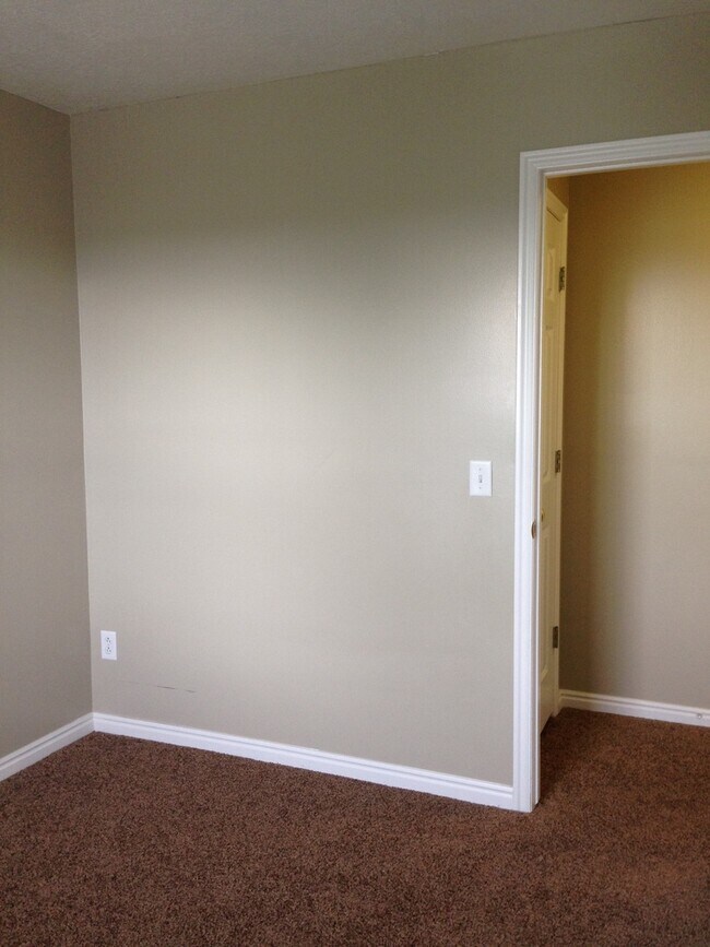 Building Photo - 1204 Torwood Ct