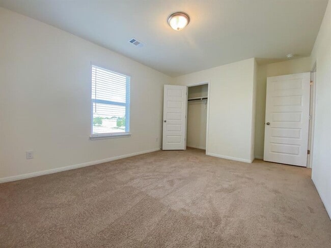 Building Photo - 12010 Corsicana Trl