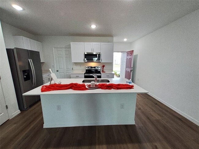 Building Photo - 3727 King Hill Dr