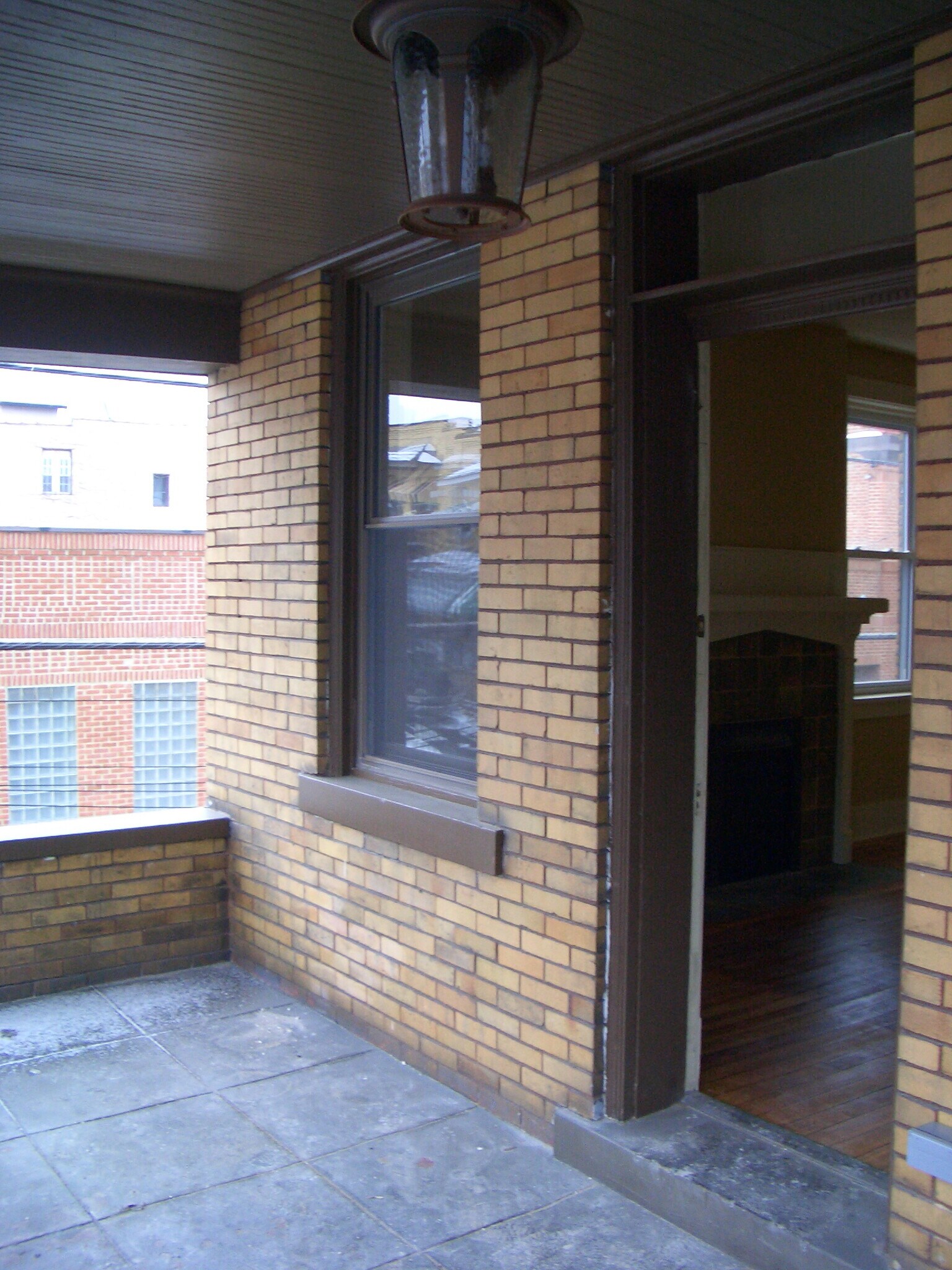 Building Photo - 4121 Davison St