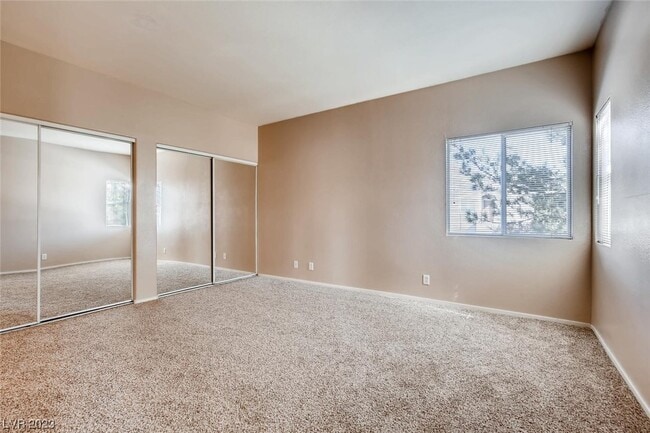 Primary Photo - 9470 Peace Way