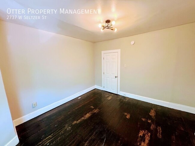 Building Photo - 2737 W Seltzer St