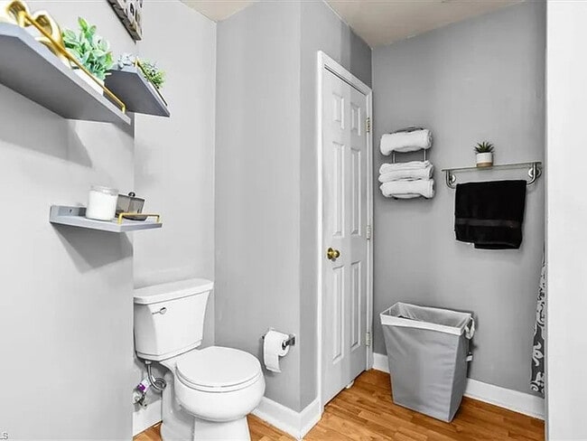 Building Photo - Lease OR Lease to Own