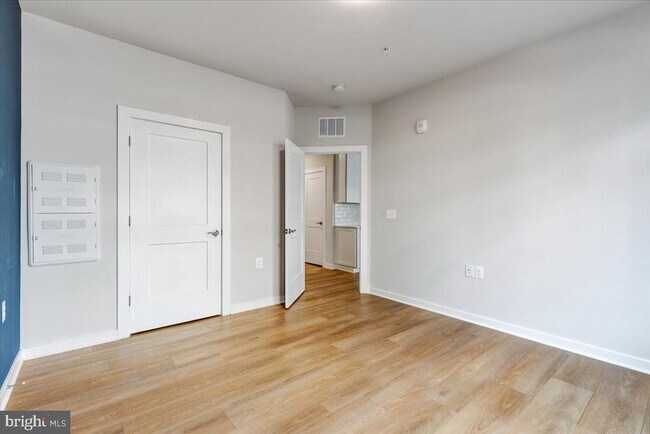 Building Photo - 1669 Bandit Loop