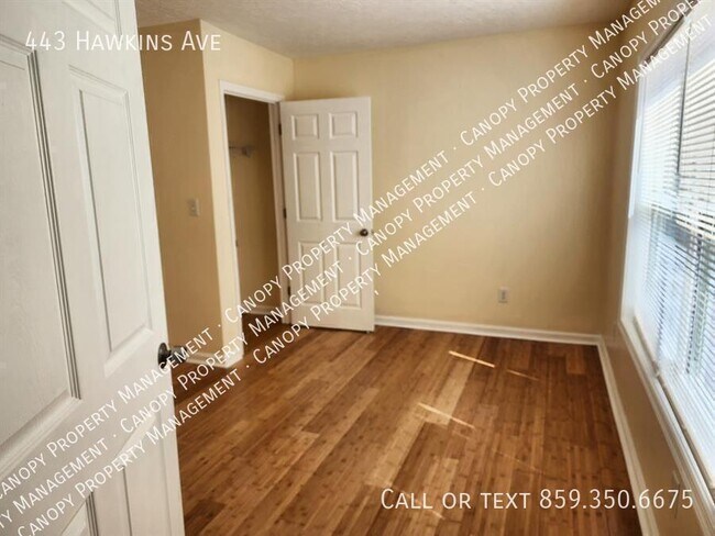 Building Photo - 443 Hawkins Ave