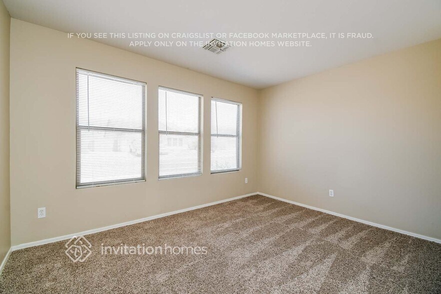 Building Photo - 10863 E Forge Cir