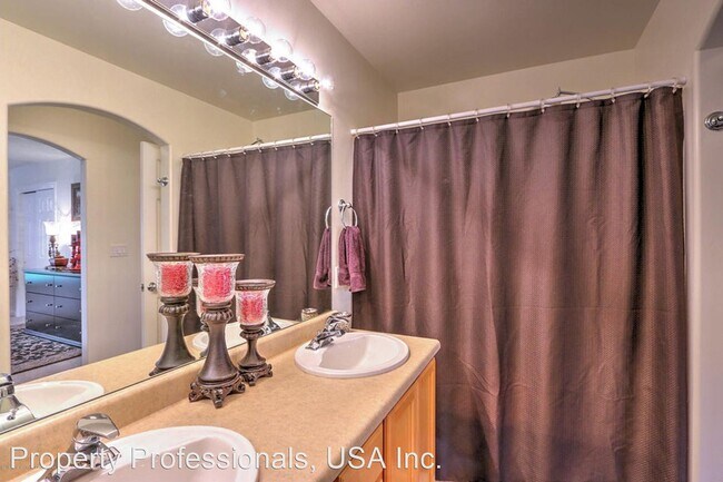 Building Photo - 2 br, 2 bath House - 621 Lariat Loop