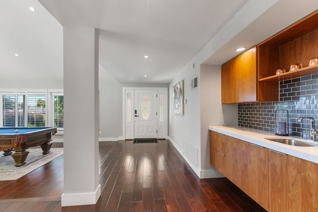 Building Photo - 7446 Trigo Ln