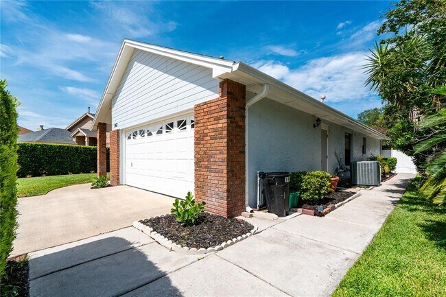 Building Photo - 1463 E Brookshire Ct